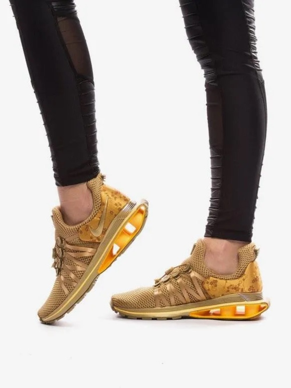 Nike Gravity Shox Gold Floral Sneakers 8.5